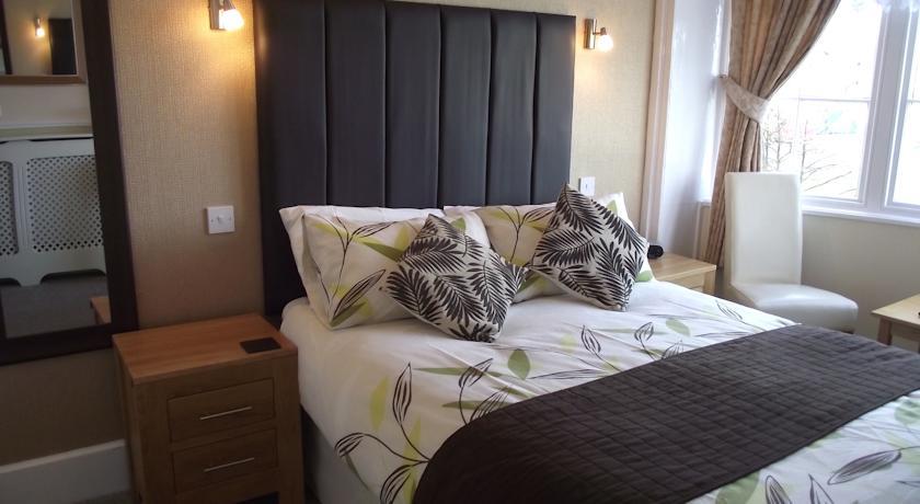 Гостевой дом The Warwick Guest House