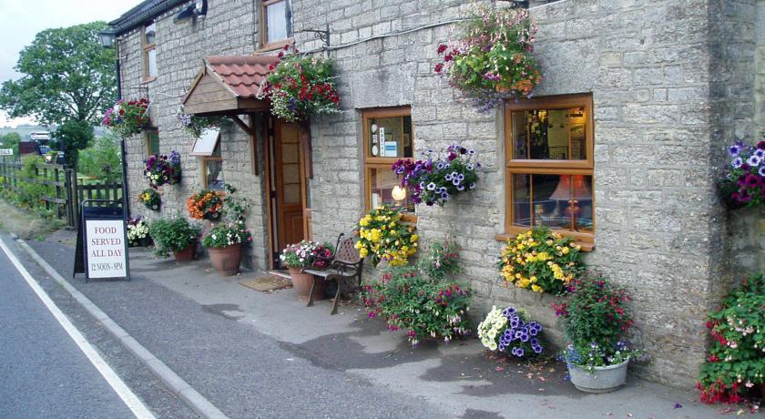 Отель Travellers Rest
