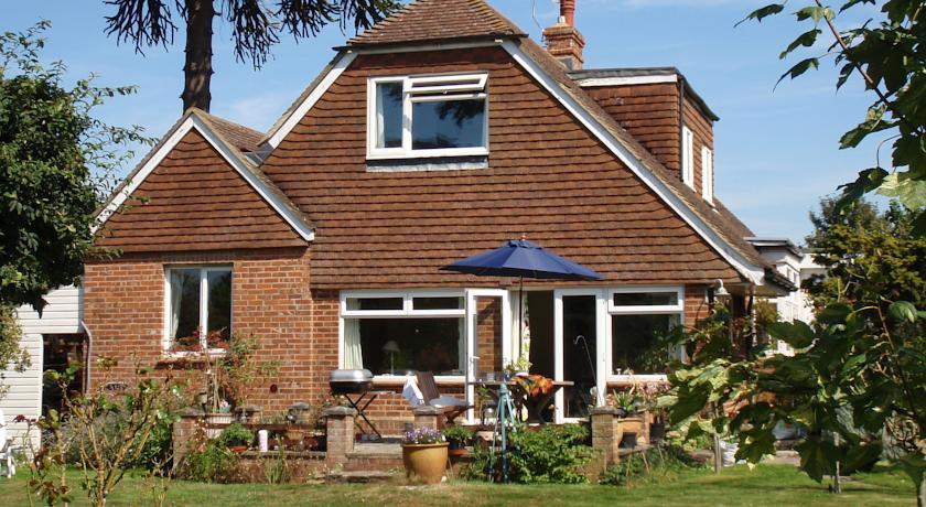 Мини-отель Summerhill Bed and Breakfast