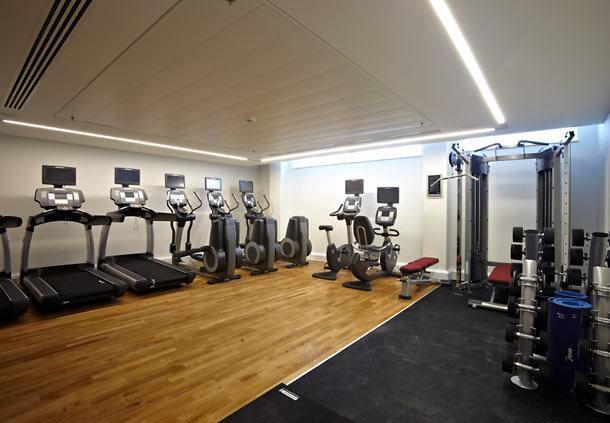 Отель Lingfield Park Marriott Hotel & Country Club