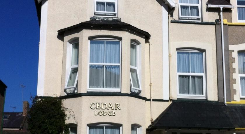 Мини-отель Cedar Lodge