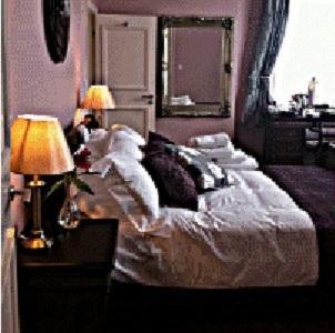 Отель The Lord Rosebery