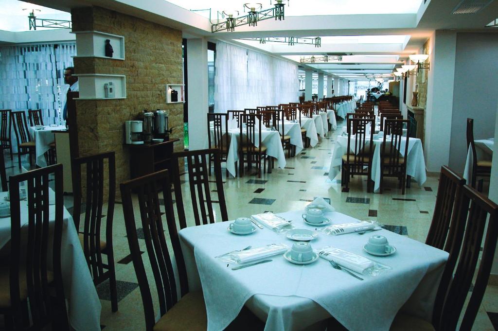 Отель Hotel Doina