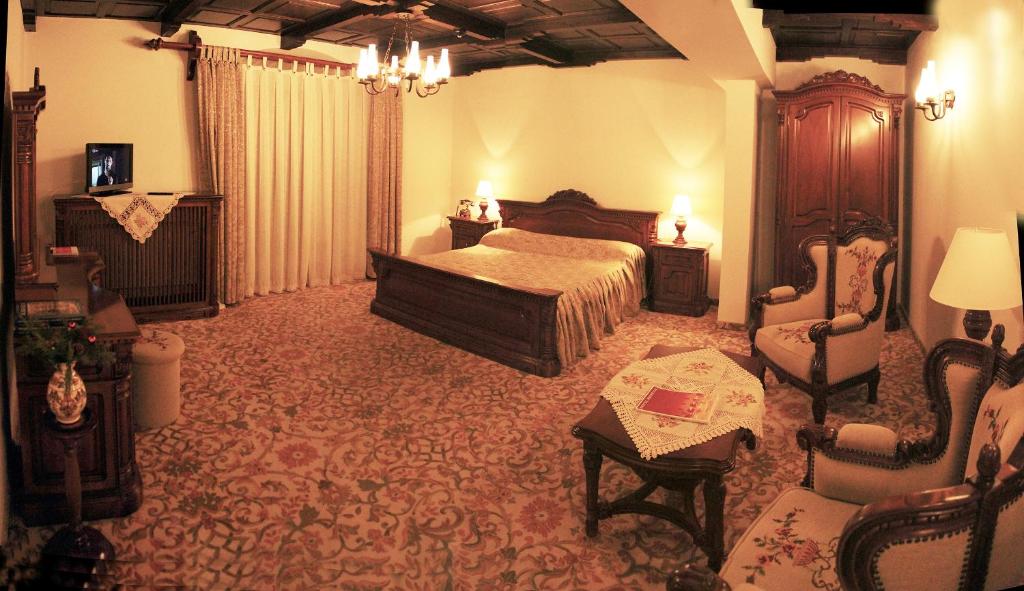 Отель Hotel Medieval