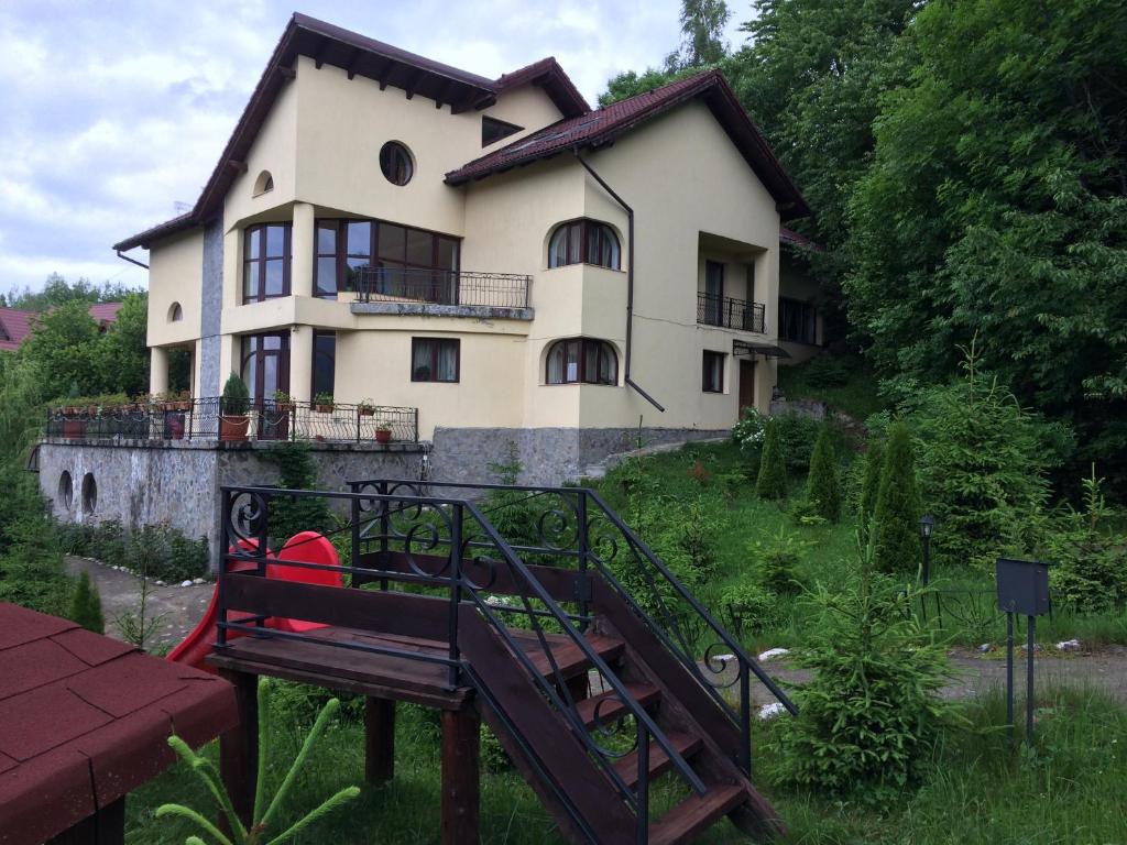 Гостевой дом Pensiunea Ego Residence