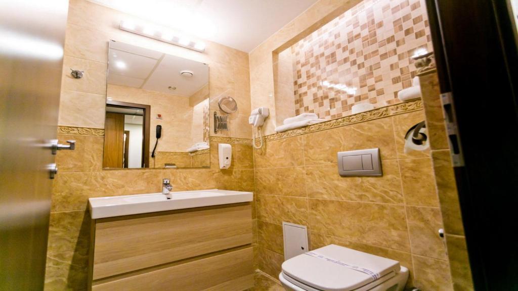 Отель Hotel Forum