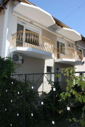 Гостевой дом Reny Guest House