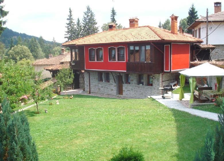 Гостевой дом Traditsia Guest House
