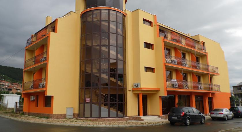Отель Amigos Hotel