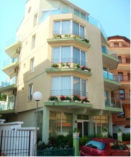 Edelweiss Family Hotel
