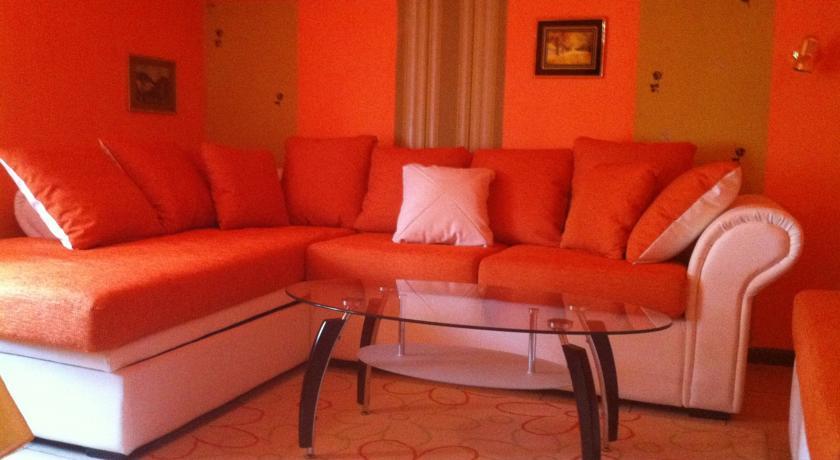 Отель Family Hotel Kalvachevi