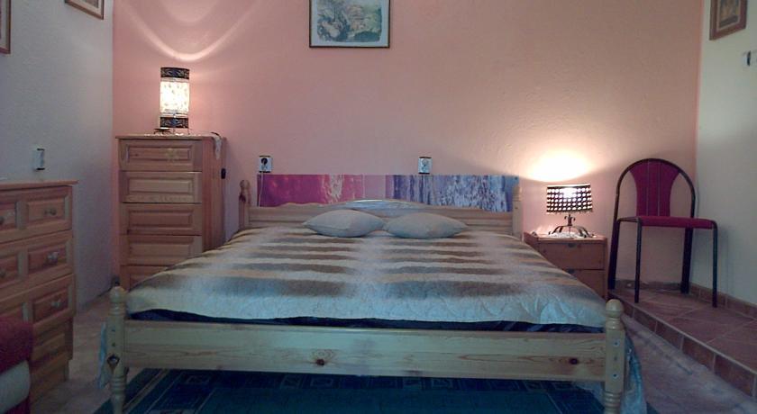 Отель Guest House Mezhdu Dva Svyata-Stamovi