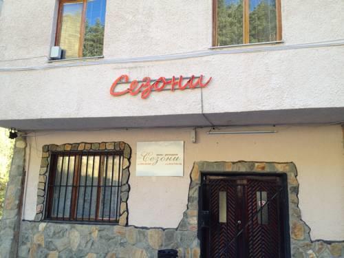 Отель Seasons Family Hotel