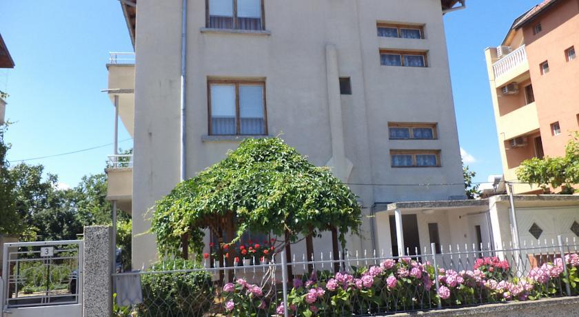 Гостевой дом Katya & Yanko Yankovi Guest House
