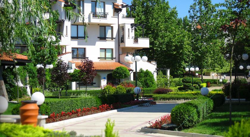Отель Oasis Resort & SPA
