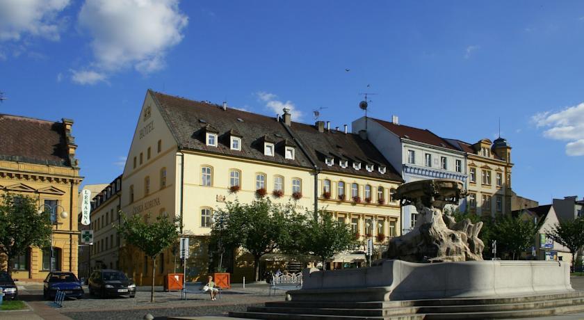 Отель Hotel Česká Koruna