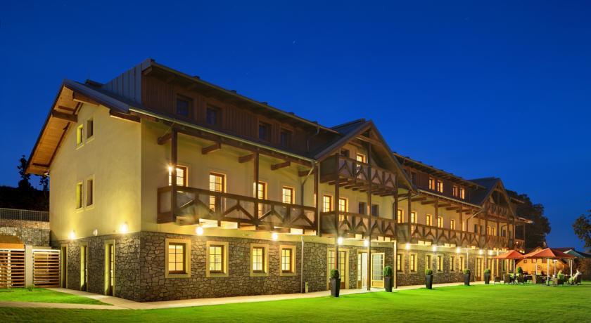 Отель Hotel Relax