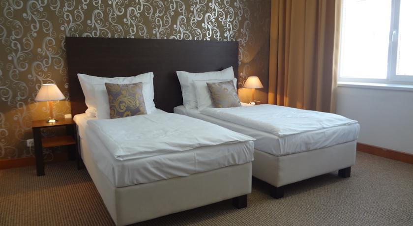 Отель Hotel Atrium