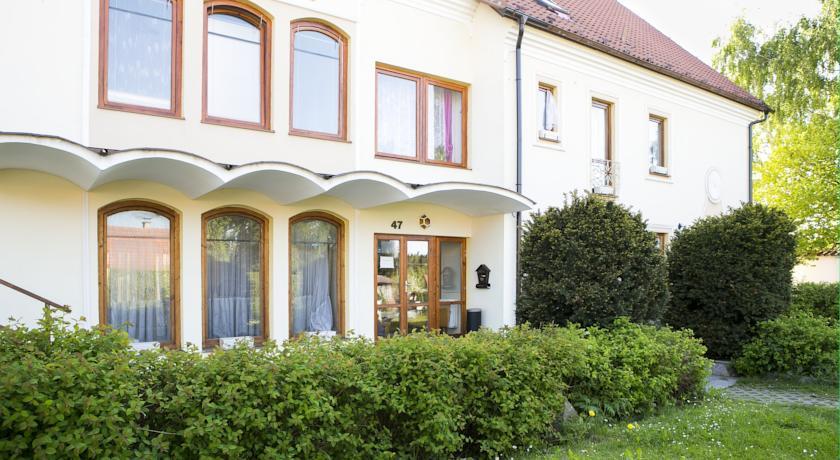 Отель Hotel Sedmikráska