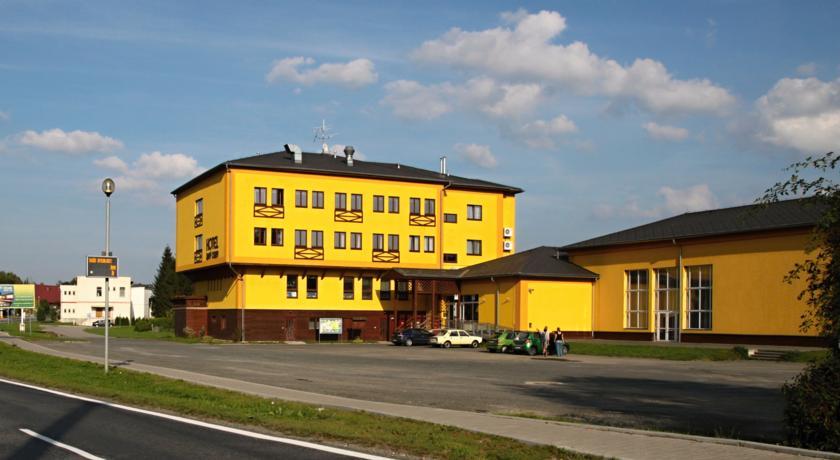 Отель Hotel Zlatý Chlum