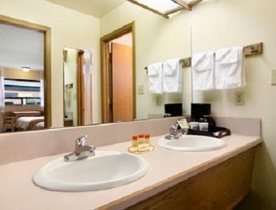 Отель Days Inn Black Bear