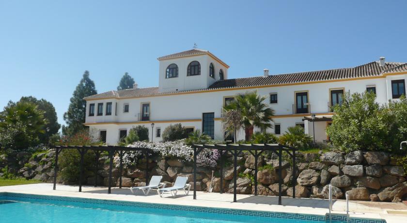 Отель Cortijo Puerto el Peral
