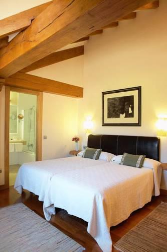 Отель Posada Los Nogales