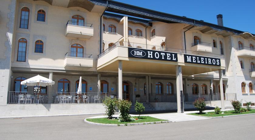 Отель Hotel Meleiros