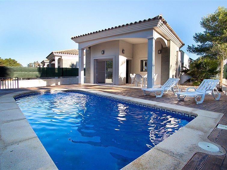 Апартаменты Holiday home Casa Gaviota XVI Riumar
