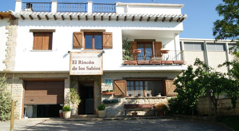 Хостел Albergue Turístico El Rincón de los Sabios