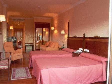 Отель Hotel Armiñe