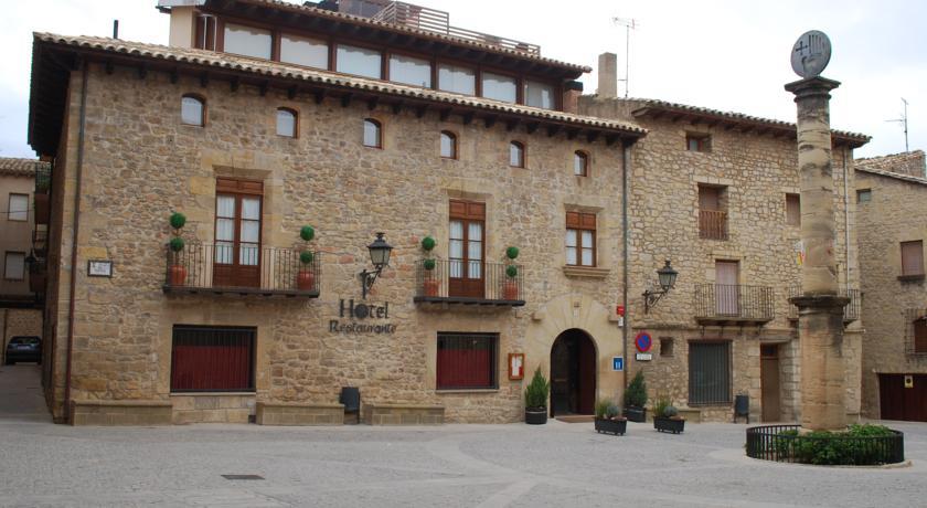 Отель Hotel Villa de Cretas