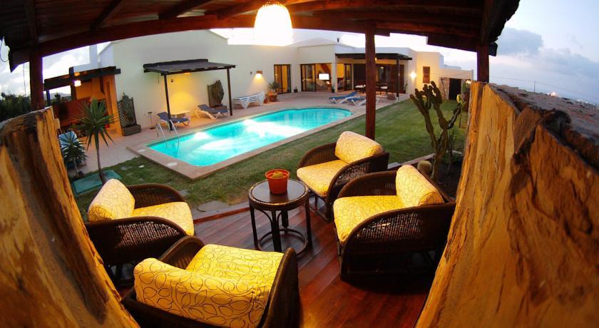 Хостел Kalufa Surf Camp Hostel