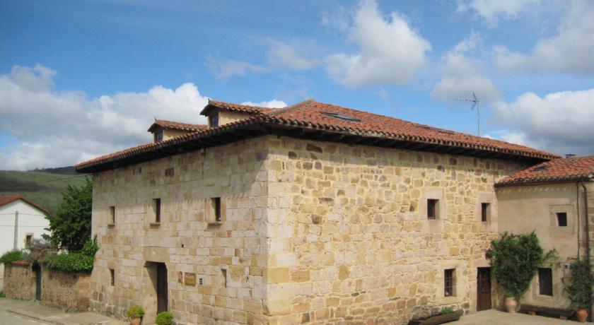 Отель La Casona de El Royo