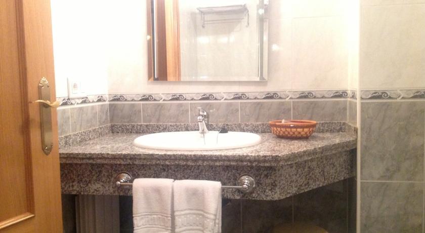 Гостевой дом Hostal San Froilan