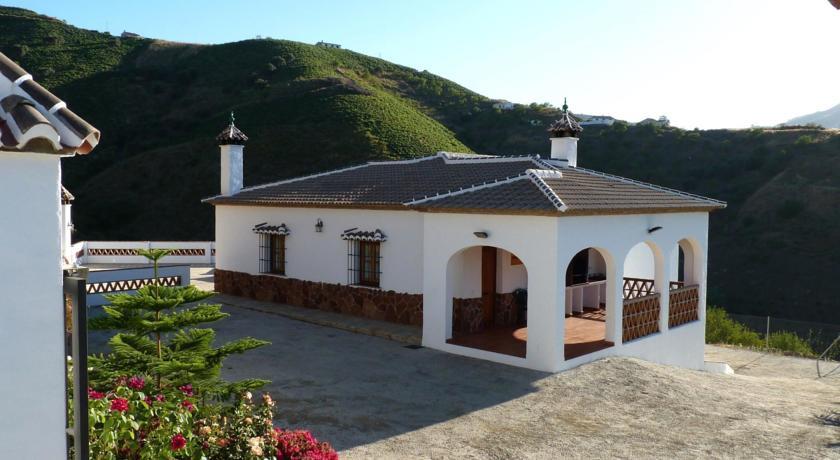Апартаменты Holiday Home Poniente Almachar