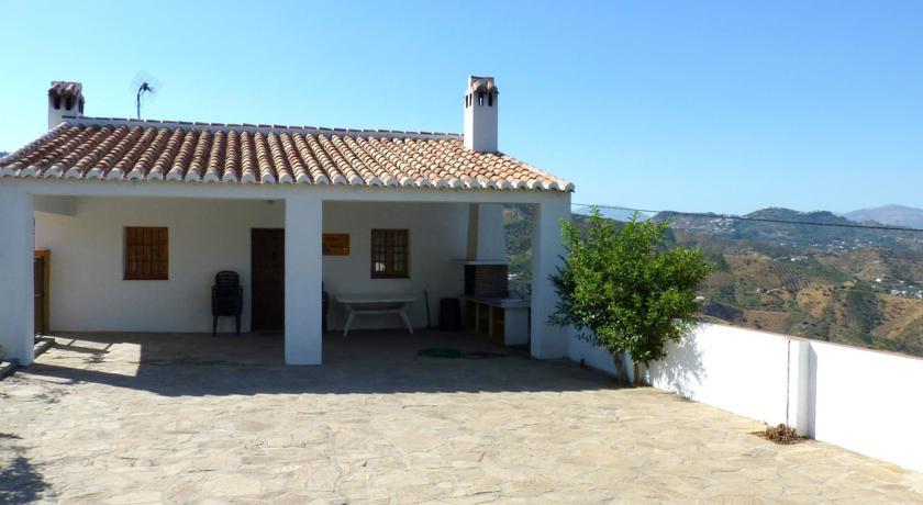 Апартаменты Holiday Home Rocio Almachar