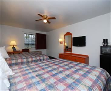 Отель Best Western Pineywoods Inn