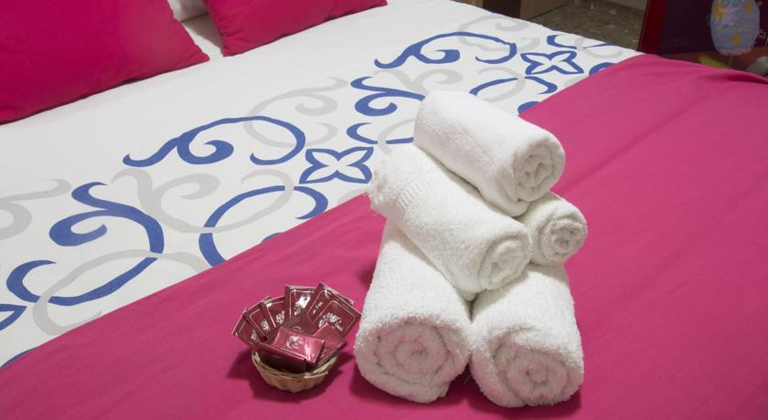 Отель Hostal San Juan