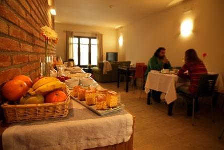 Отель Petit Hotel Rural Els Pampols