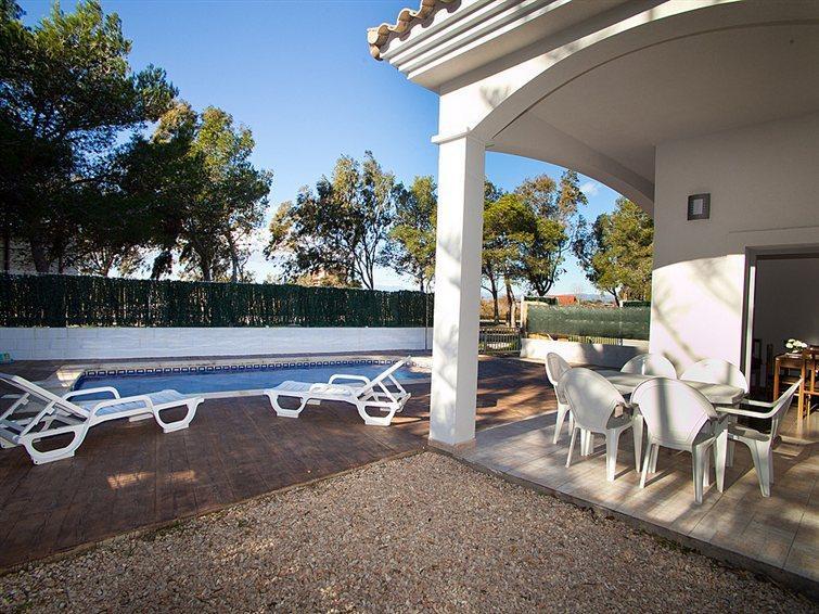 Апартаменты Holiday home Casa Gaviota XIV Riumar