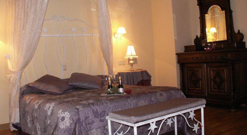Отель Hotel Puerta Sepulveda