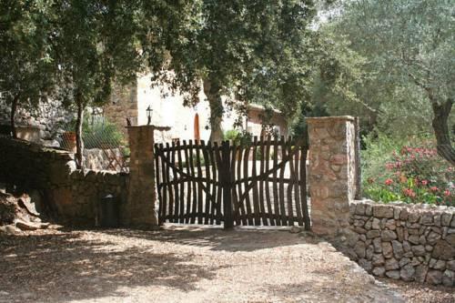 Отель Holiday Home Escorca Escorca