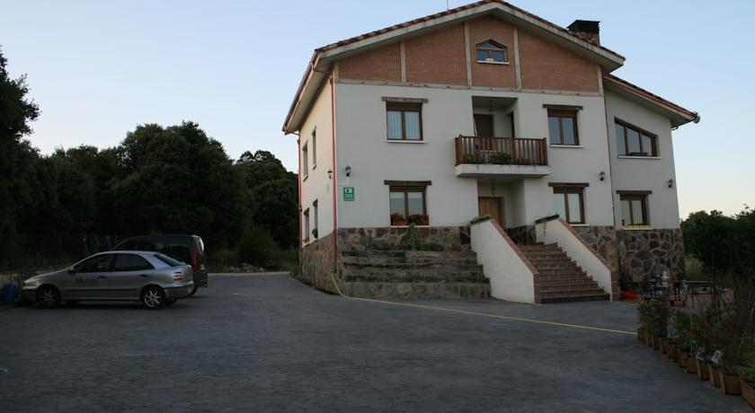 Отель Casa Rural Los Huetos