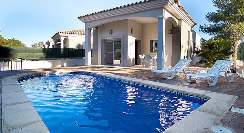 Апартаменты Holiday home Casa Gaviota VII Riumar