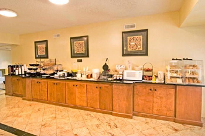 Отель Best Western Emporia
