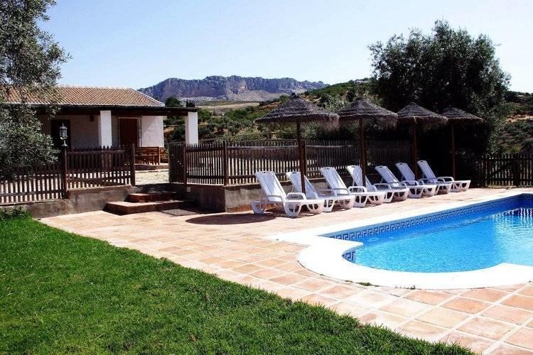 Отель Holiday Home Finca Del Rio Villanueva