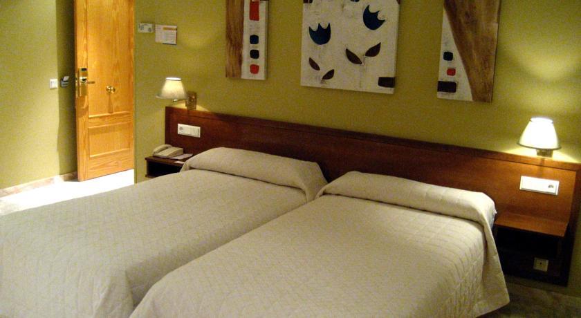 Отель Hotel La Torre