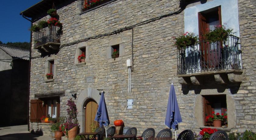 Отель Hostal Rural Basajarau