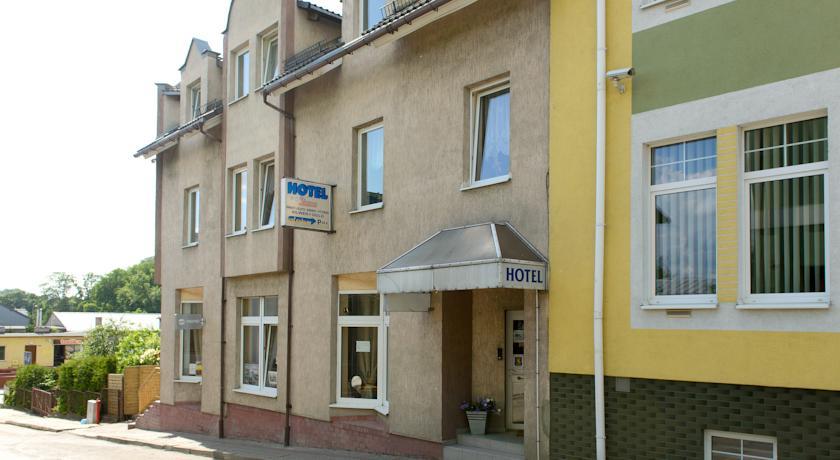 Отель Hotel Dana